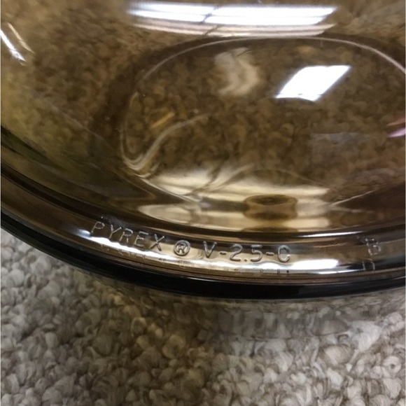 Two pc. Vision Corning Cook Ware - Picture 3 of 10